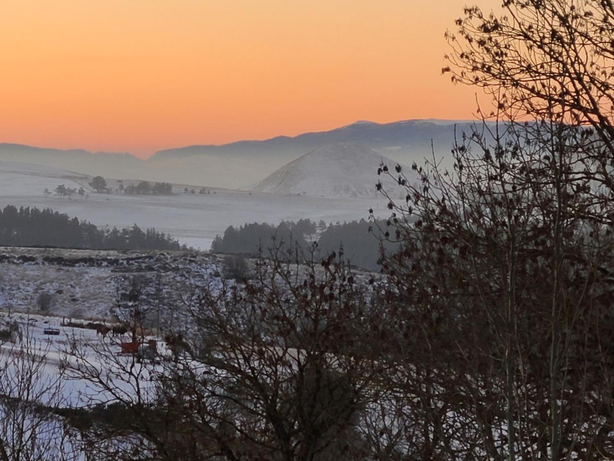 Gites La Boletiere Saint-Étienne-du-Valdonnez Exteriör bild