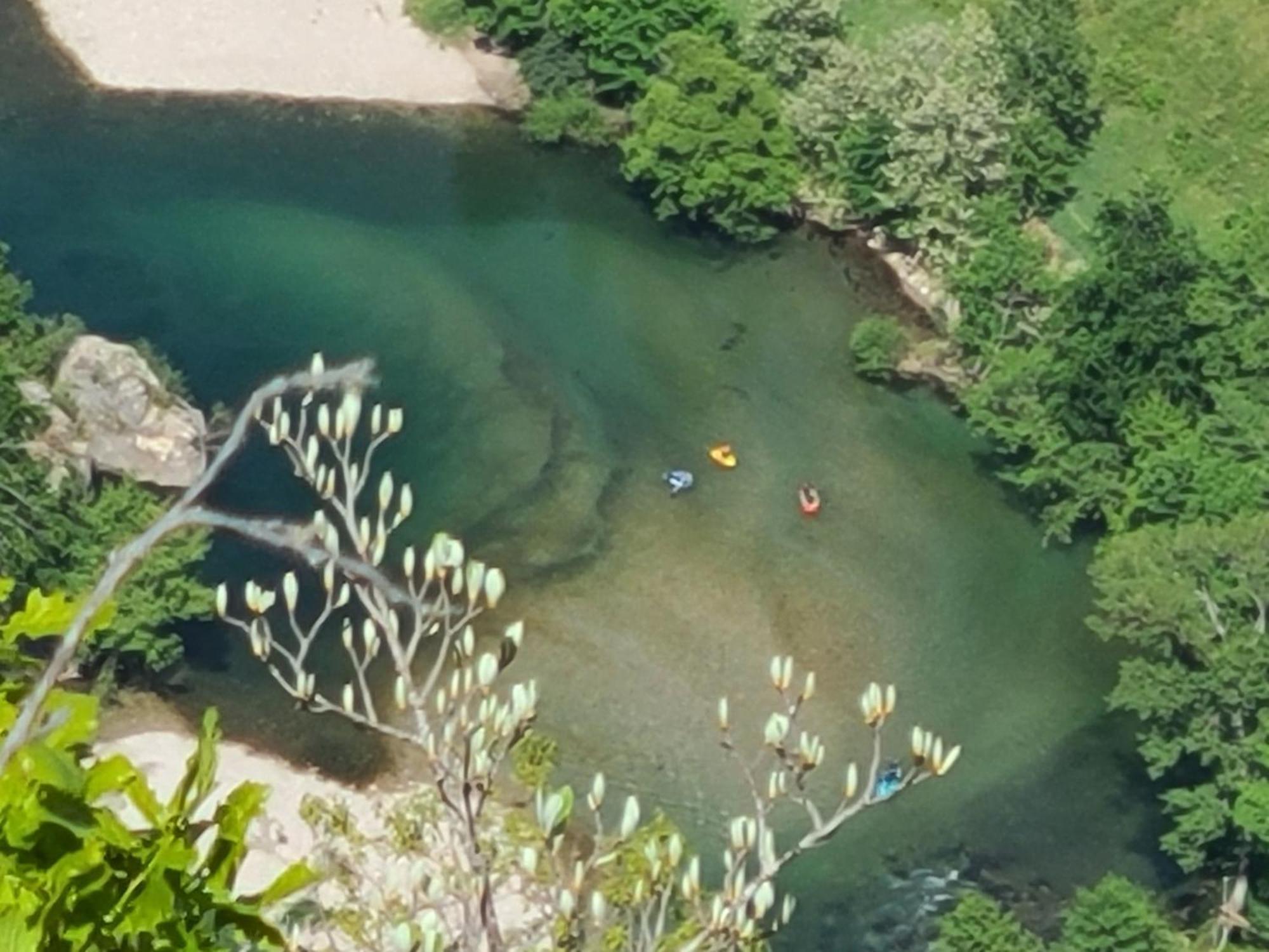 Gites La Boletiere Saint-Étienne-du-Valdonnez Exteriör bild
